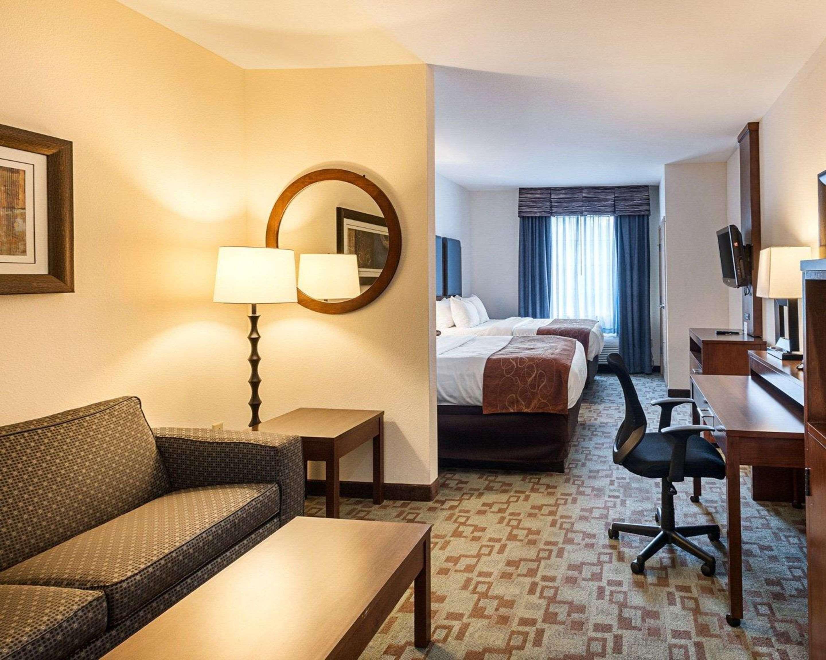 Comfort Suites Oil Center Лафаєт Екстер'єр фото