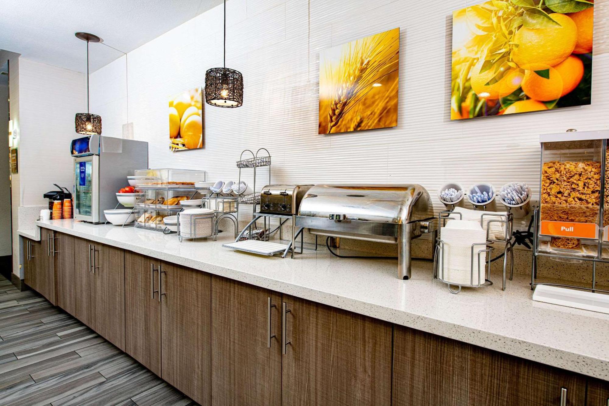 Comfort Suites Oil Center Лафаєт Екстер'єр фото